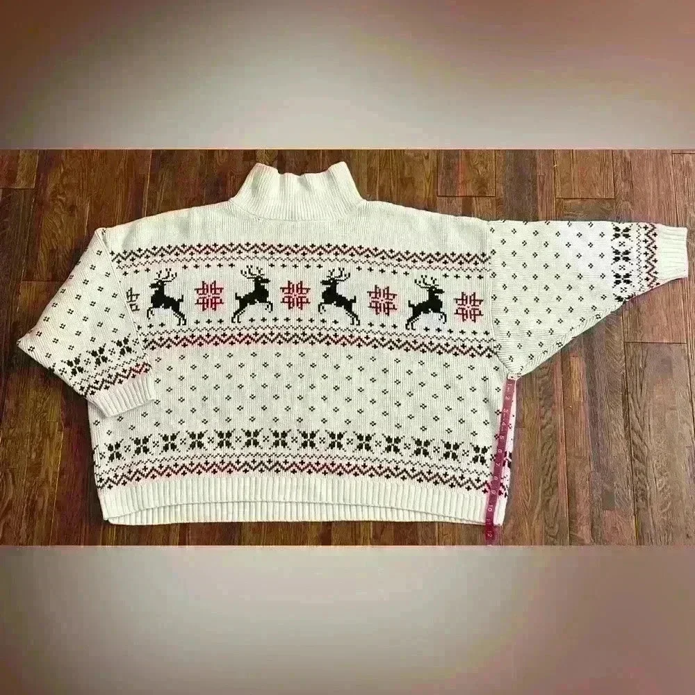TORRID Knit Turtleneck Christmas Pullover Cropped Sweater in Cream/Black/Red